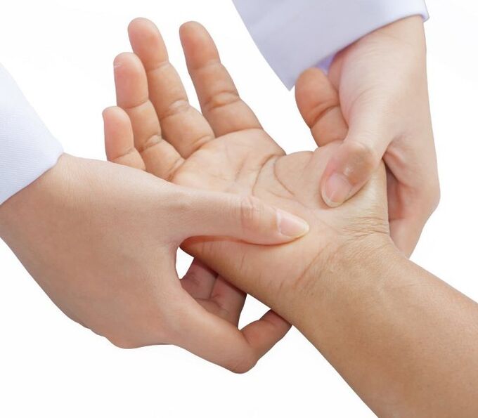 Revmatoidna luskavica lahko prizadene roke