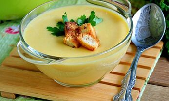 Bučkina juha s sirom